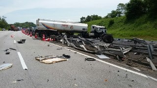 MAUT BERTEMBUNG LORI TANGKI