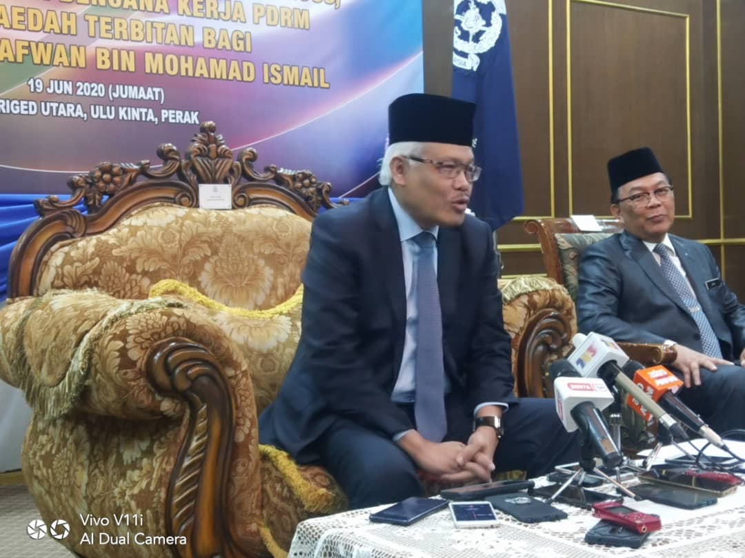 BAYARAN INSENTIF KEPADA 1,200 ANGGOTA