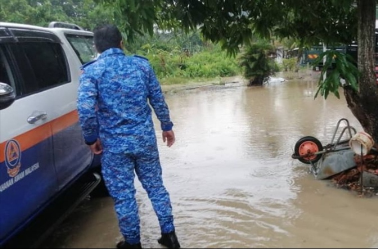 PUNCA BANJIR KILAT DI MANONG