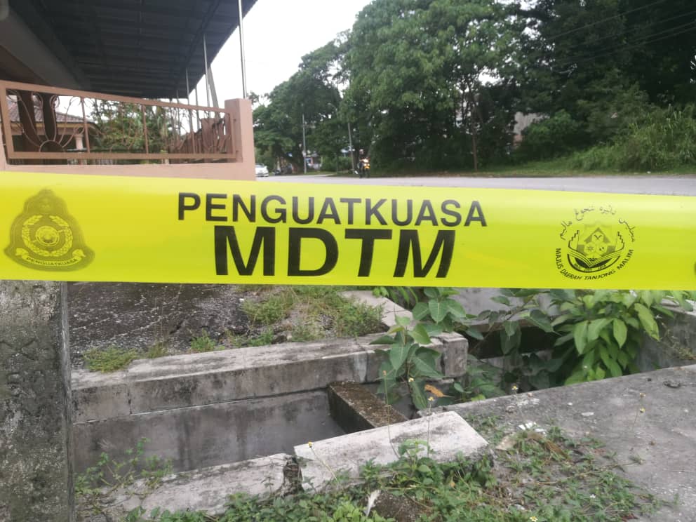 "BUANG SAMPAH SESUKA HATI!"