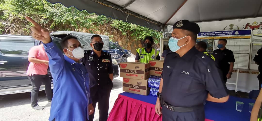 Penduduk Orang Asli kawasan PKPD terima bantuan