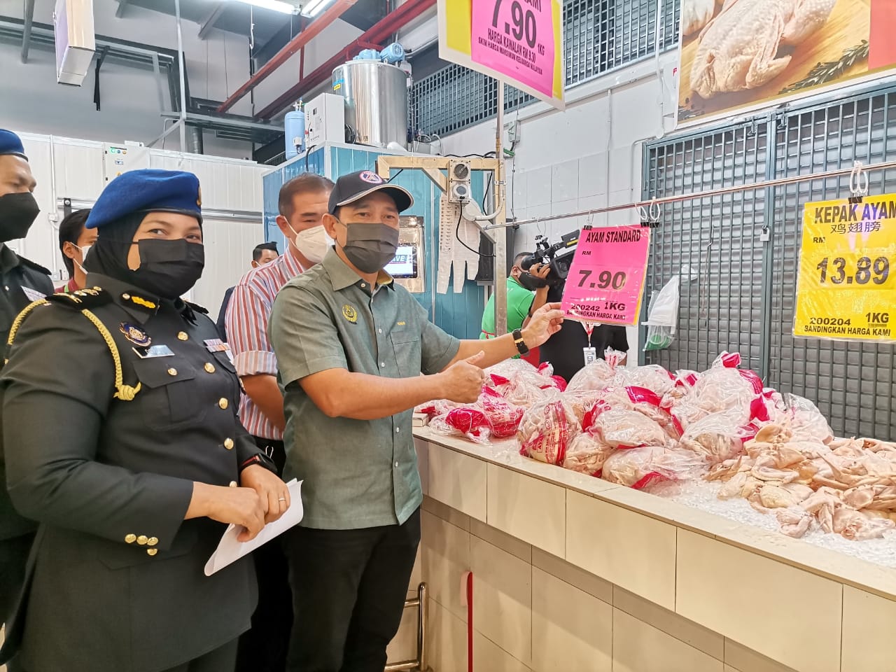 Bekalan ayam mencukupi untuk musim perayaan Krismas