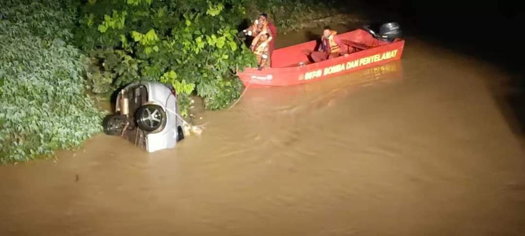 Tiga beranak ditemukan lemas dalam sungai