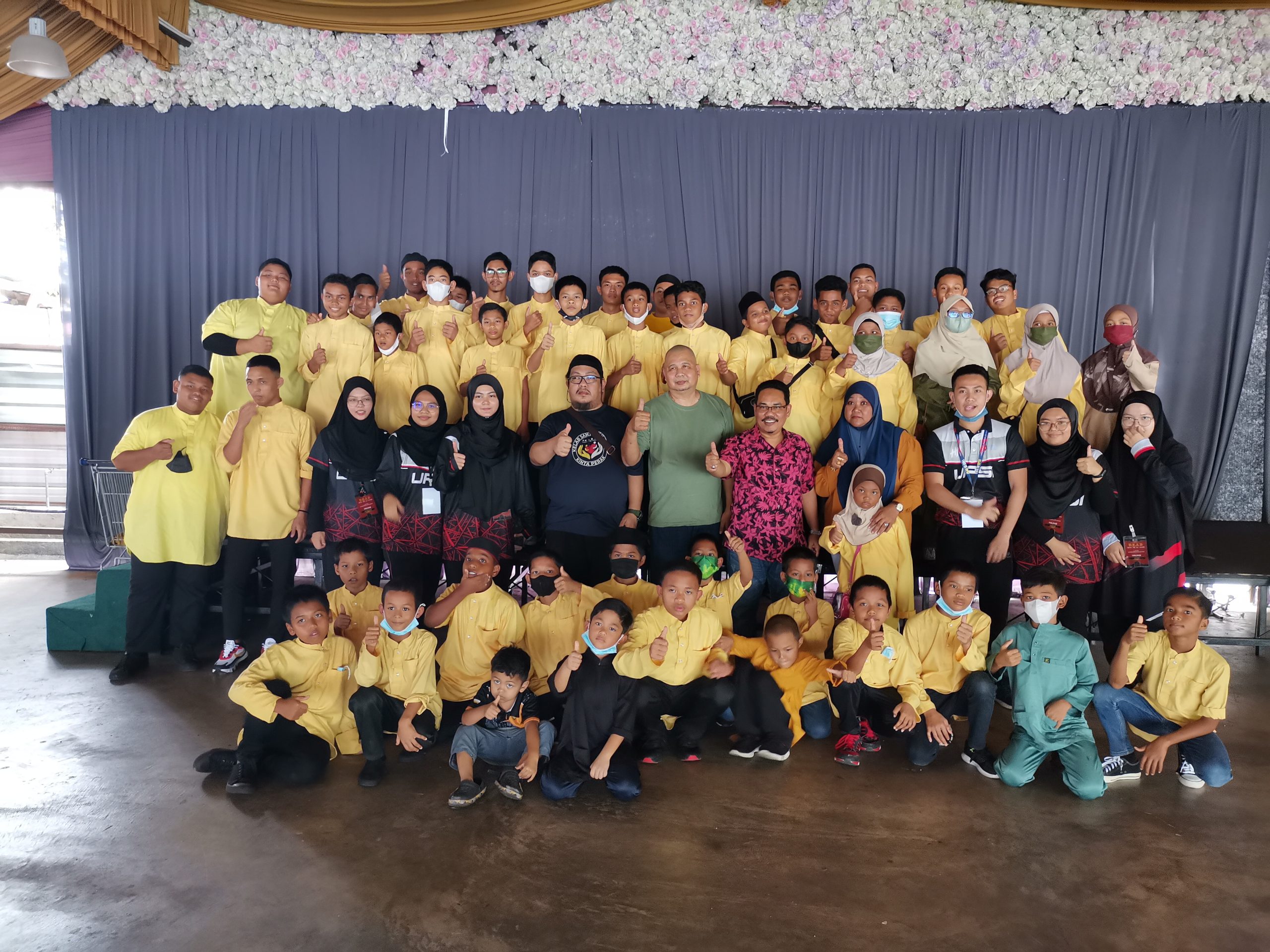 D'Polo Cafe beroperasi tengah hari, rai anak yatim sempena pembukaan hari ini