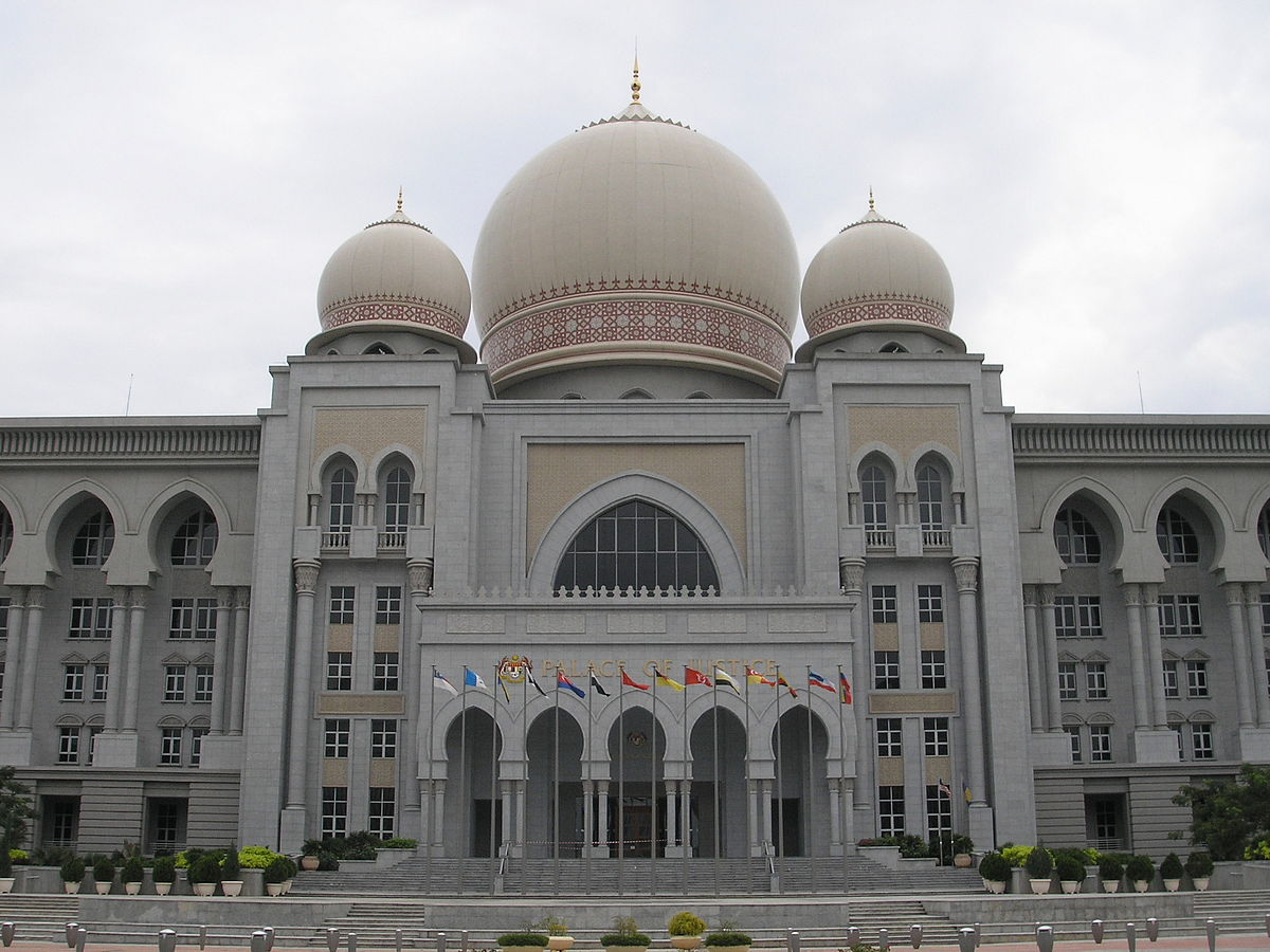 Mahkamah putuskan anak lahir di luar negara oleh wanita Malaysia tidak layak dapat kerakyatan