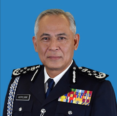 Acryl Sani arah Ketua Polis Negeri, Daerah bekerjasama dengan media