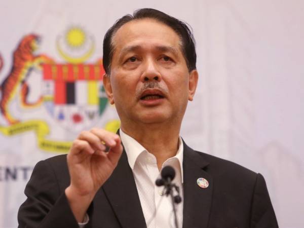 Pengundi positif COVID wajib pakai pelitup muka, dilarang naik kenderaan awam