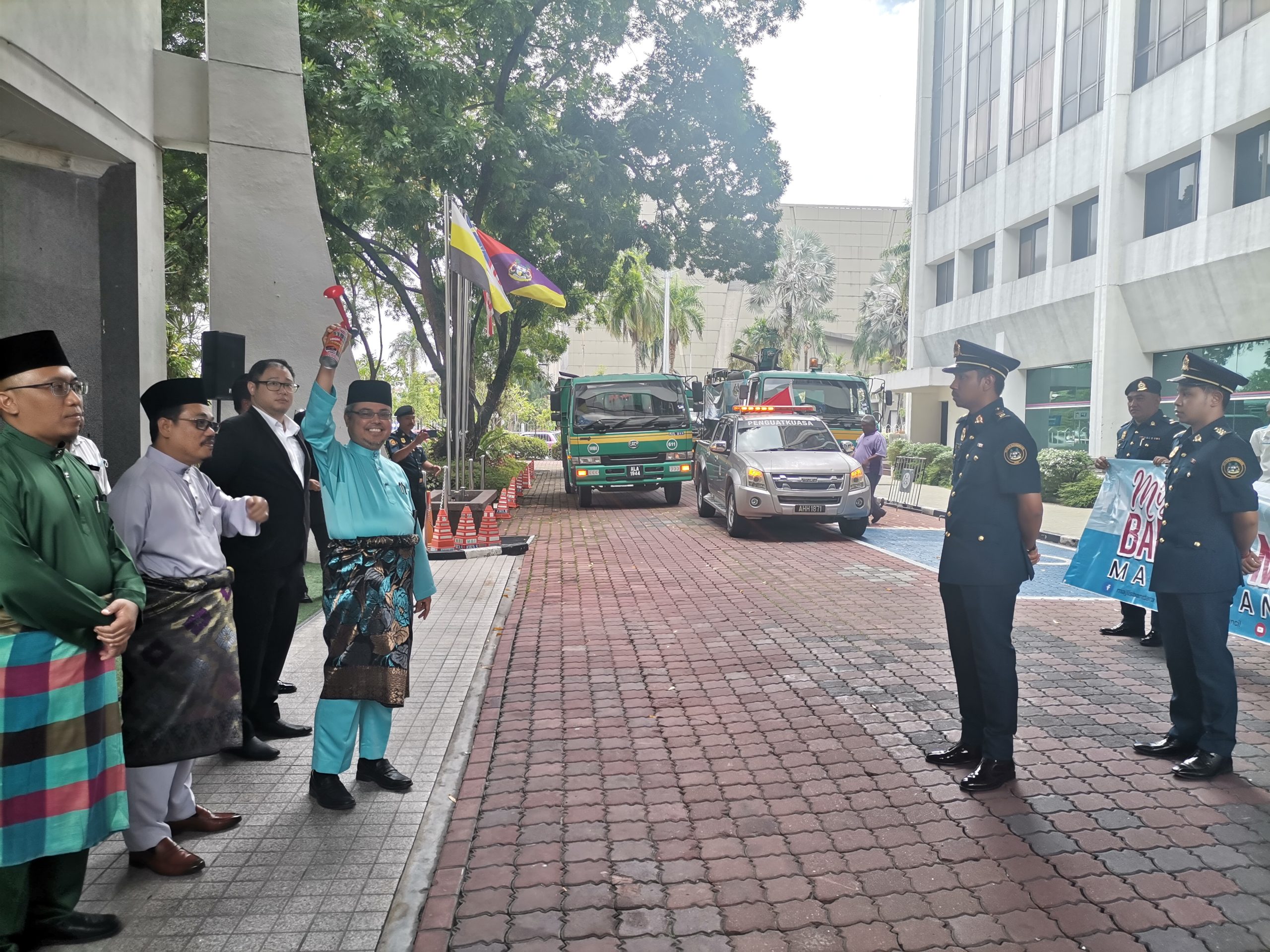 Anggota, aset MBI digerakkan bersih kawasan banjir di Mersing