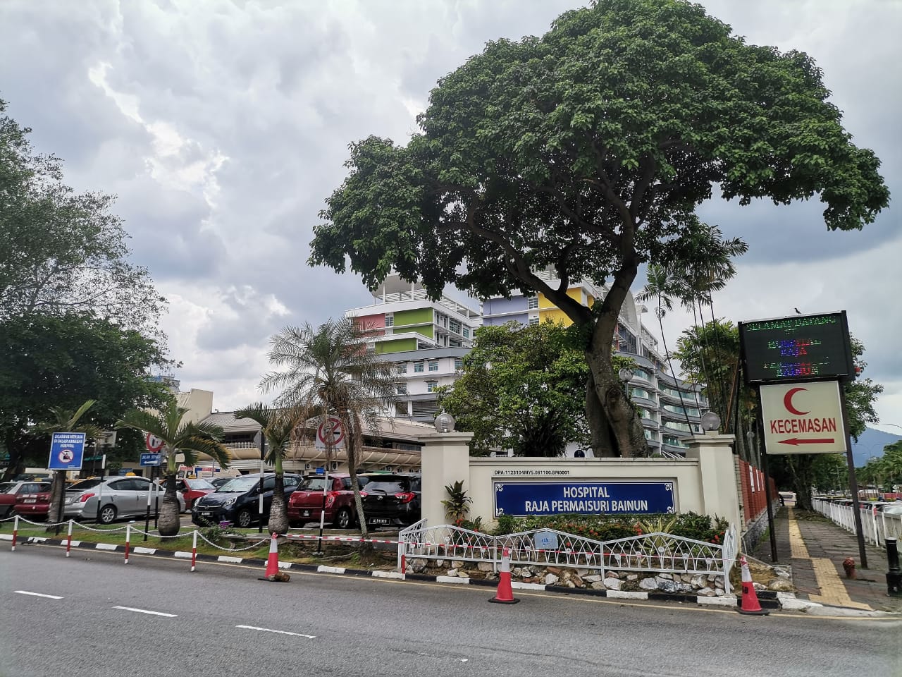Mohon kelonggaran saman kenderaan parkir tepi HRPB lanjut setahun lagi