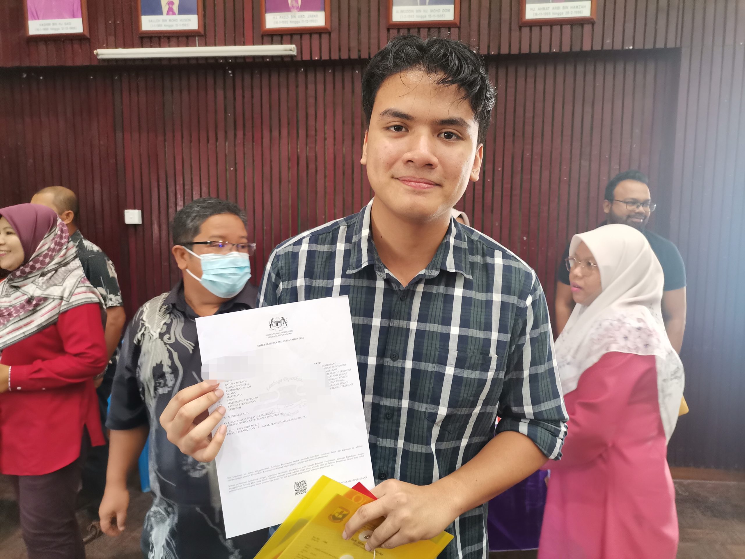 SPM 2022: Adik bongsu kepada juara Muay Thai dunia dapat 8A