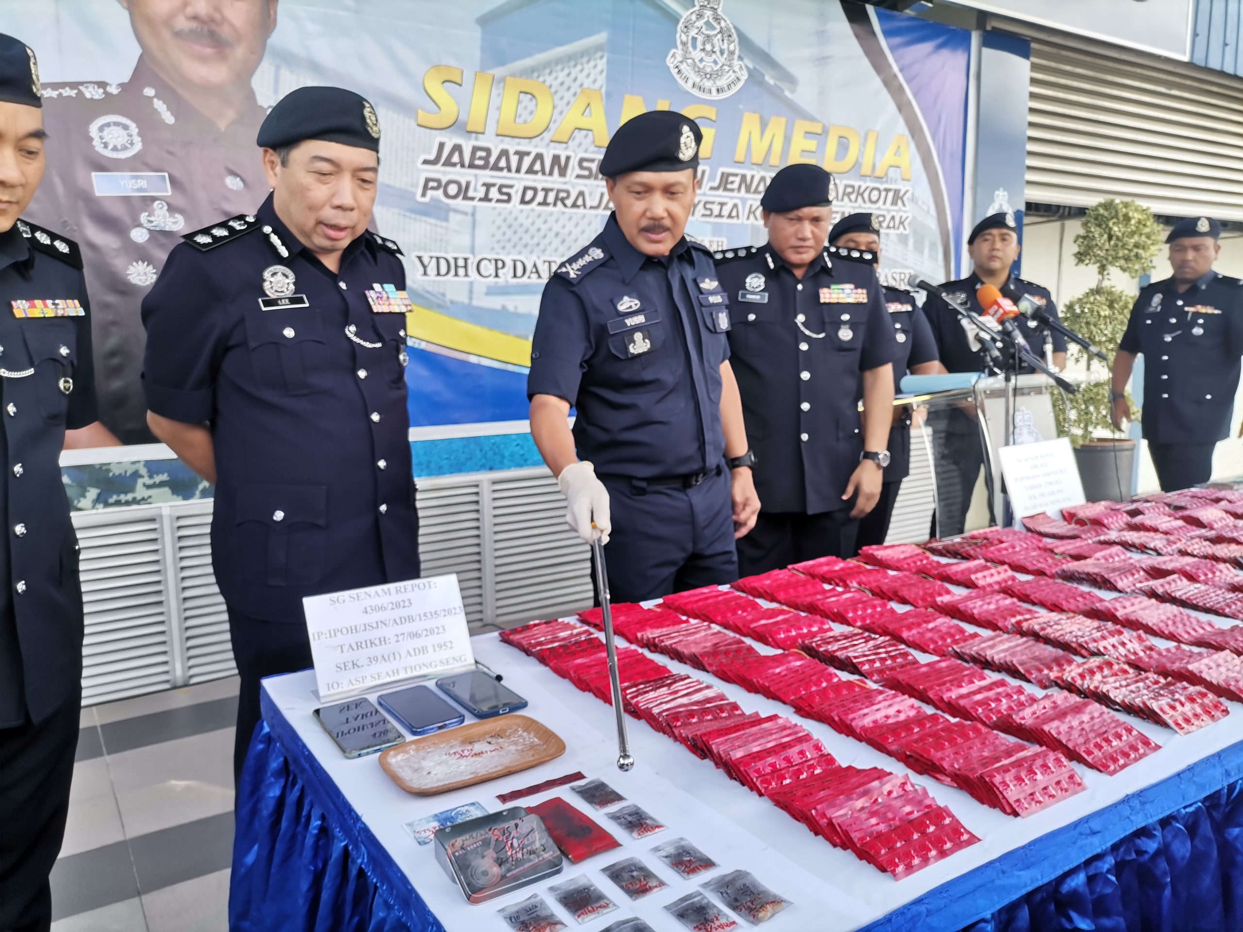 Suami isteri kantoi edar dadah