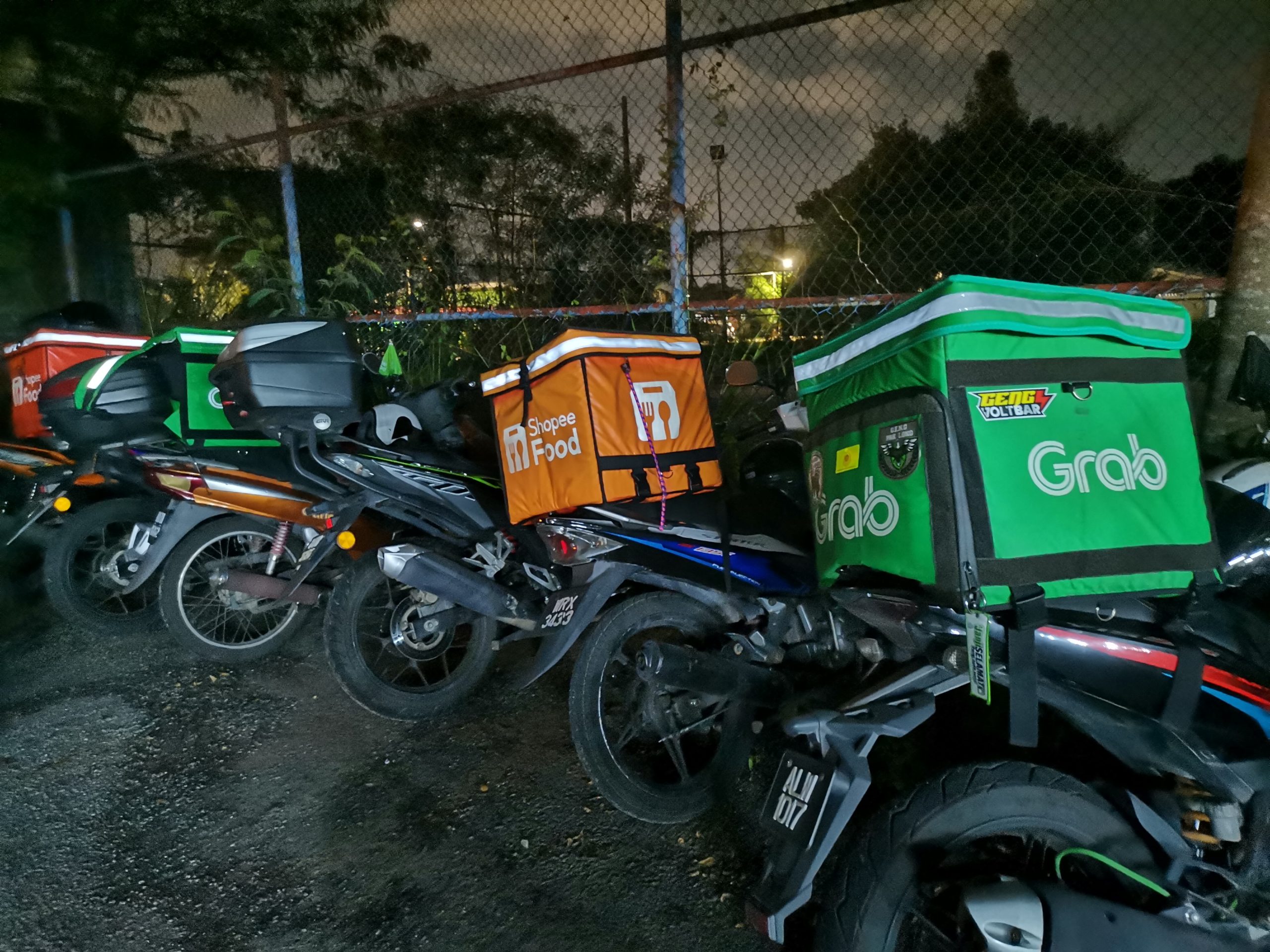 PM mahu dapatkan penjelasan syarikat p-hailing, bincang isu kadar upah 