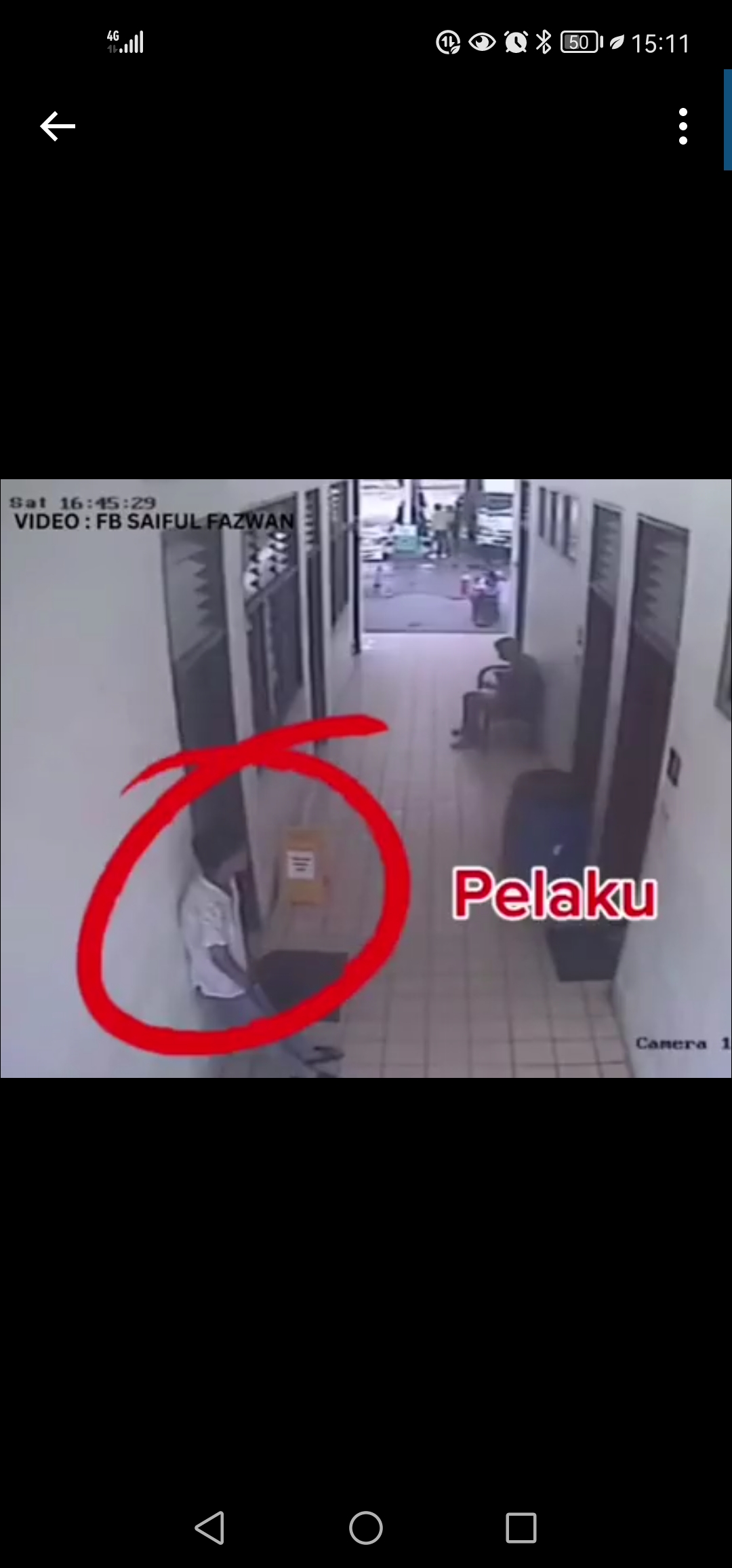 Polis jejak lelaki intai wanita di tandas stesen minyak di Tapah