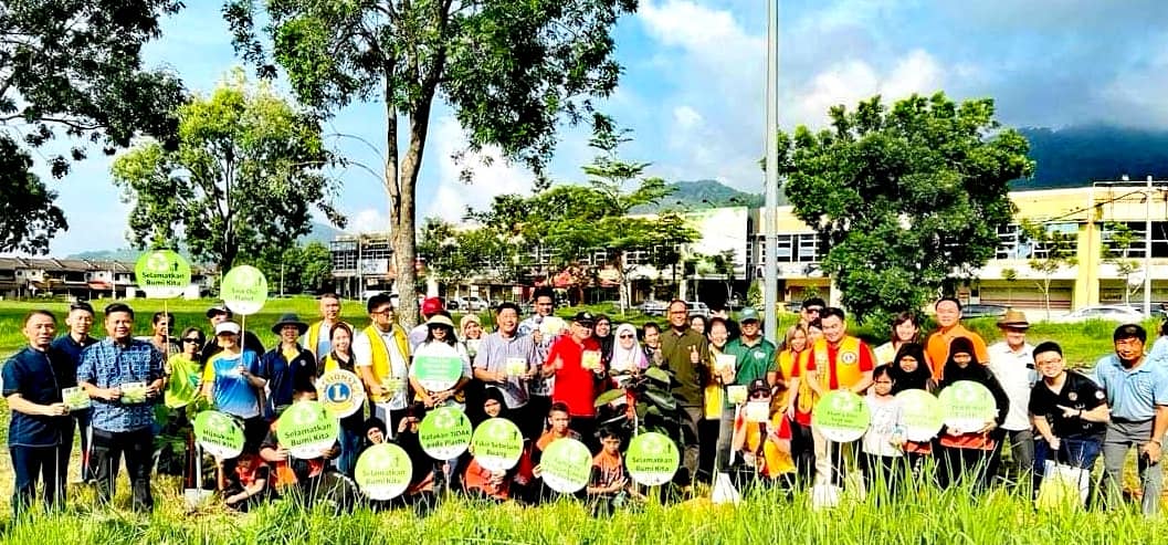 PROGRAM HIJAUKAN BUMI SELAMATKAN GENERASI AKAN DATANG